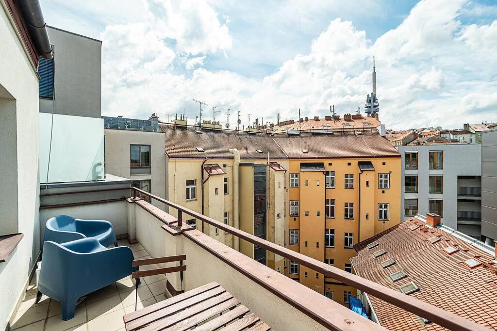 Cosy Studio With Terrace By Tram Prague Exterior photo